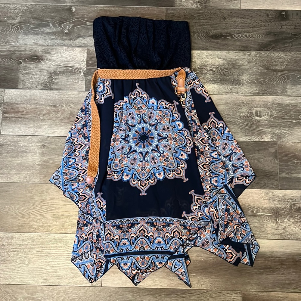 M EUC Maurice’s strapless dress with belt